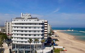 Sea Lion Hotel